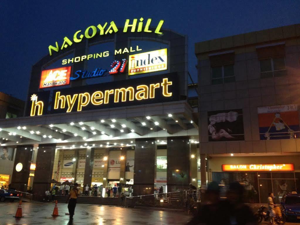 Reddoorz Premium Near Harbour Bay Mall Batam 2 Hotel Nagoya Exterior foto